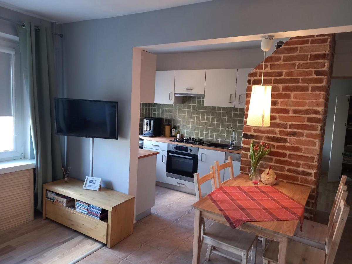 Apartament Promenada เชสโตฮอวา ภายนอก รูปภาพ
