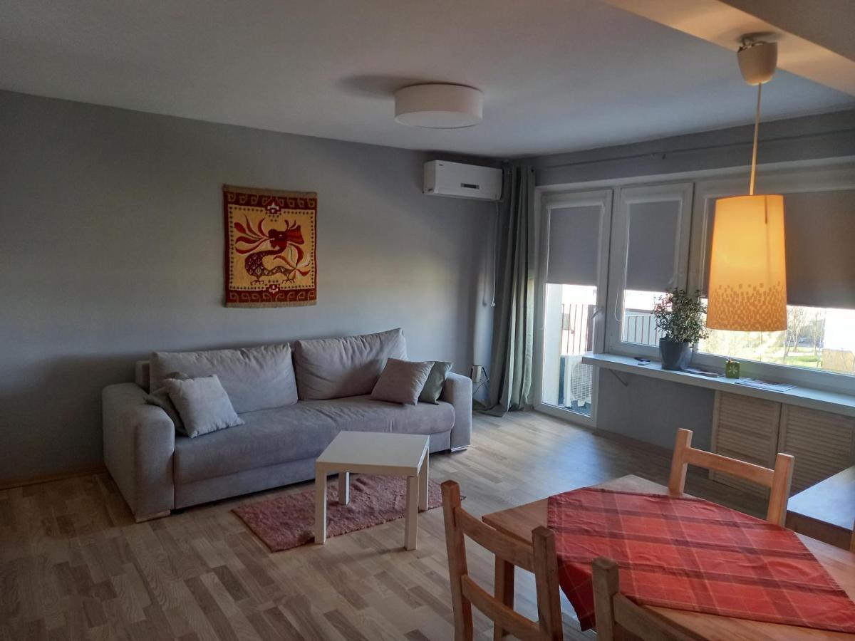 Apartament Promenada เชสโตฮอวา ภายนอก รูปภาพ